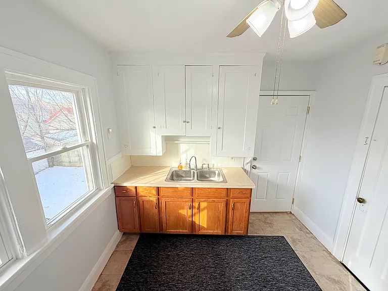 15711 Grovewood Ave #2 — Photo 16