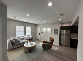 1608 E St NE, Washington, DC
