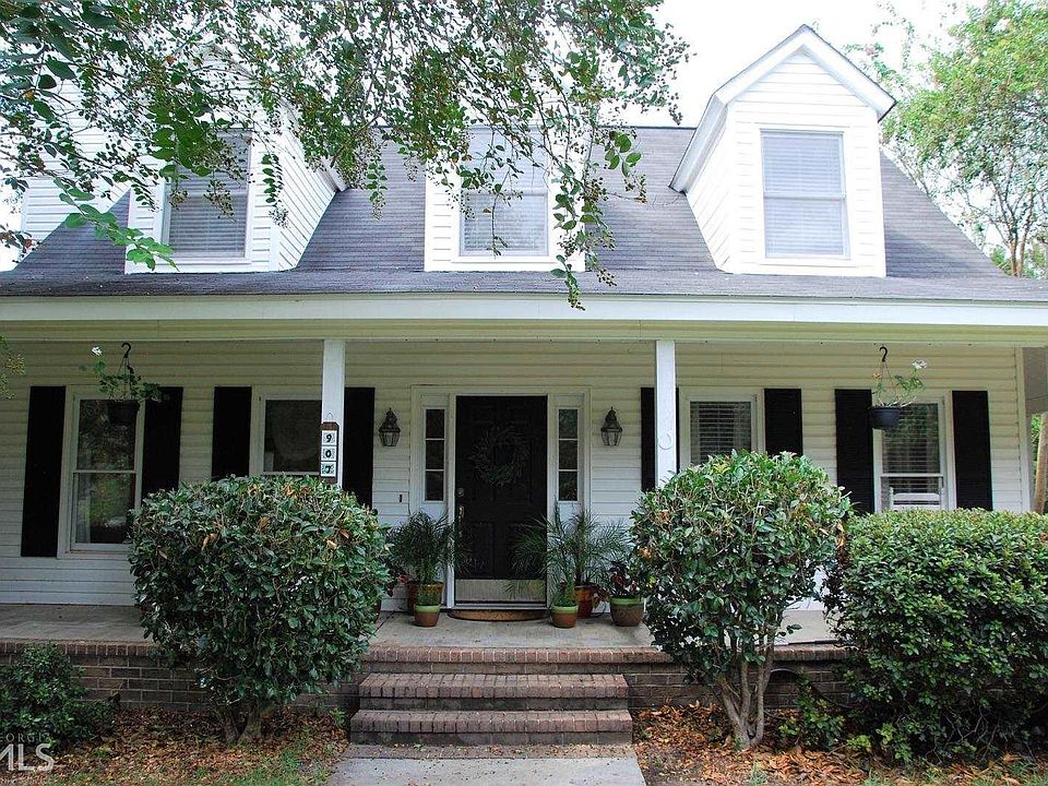 1st image of 907 Brittany Ln