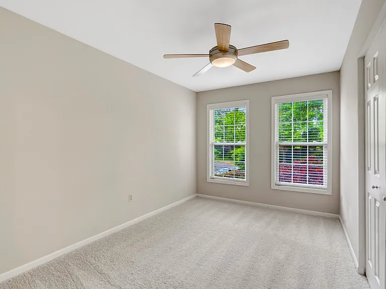 10929 Park Rd — Photo 28