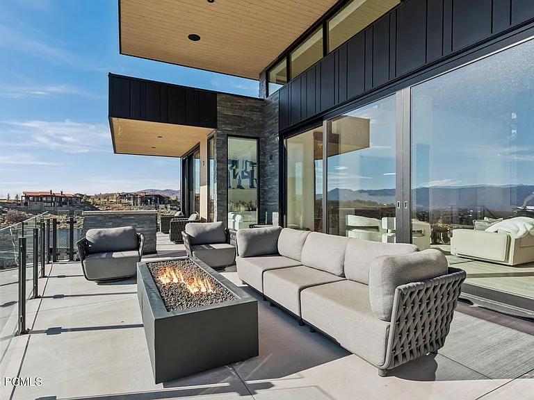 3404 E Wapiti Canyon Rd — Photo 24