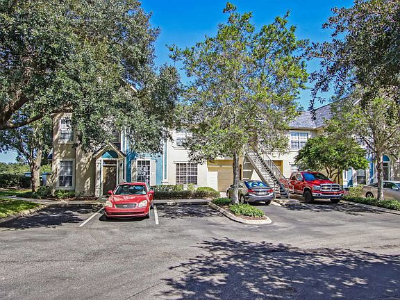 3rd image of 13700 Richmond Park Dr N APT 1307