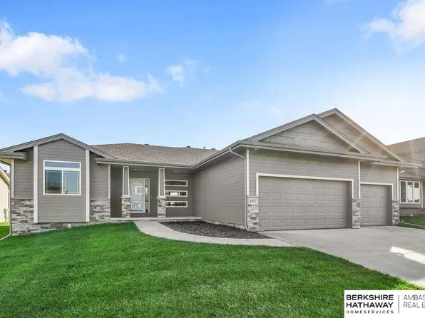 11230 N 162nd St, Bennington, NE 68007