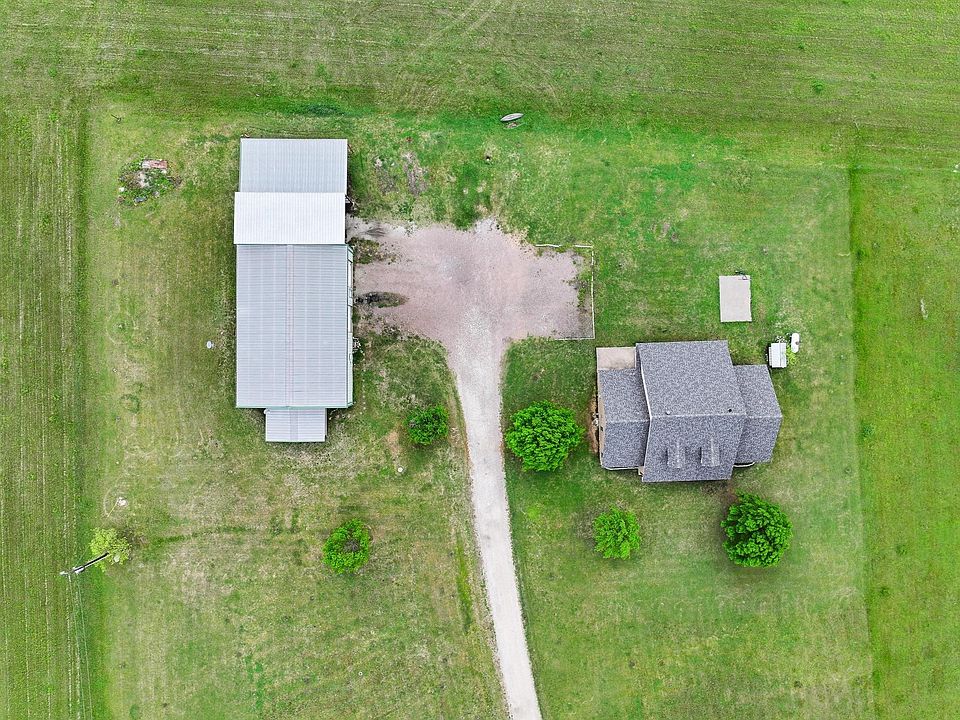 1st image of 386 Scoggins Rd