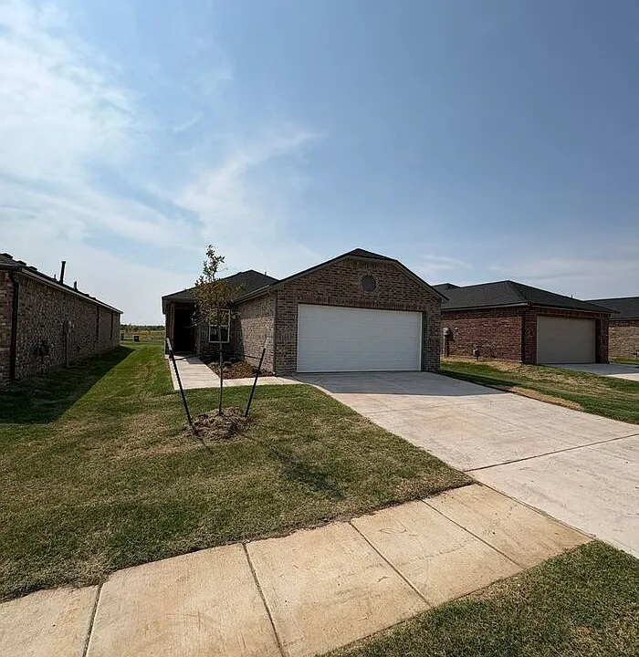 9236 NW 129th St