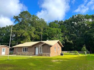 8 Spruce St, Daleville, AL 36322