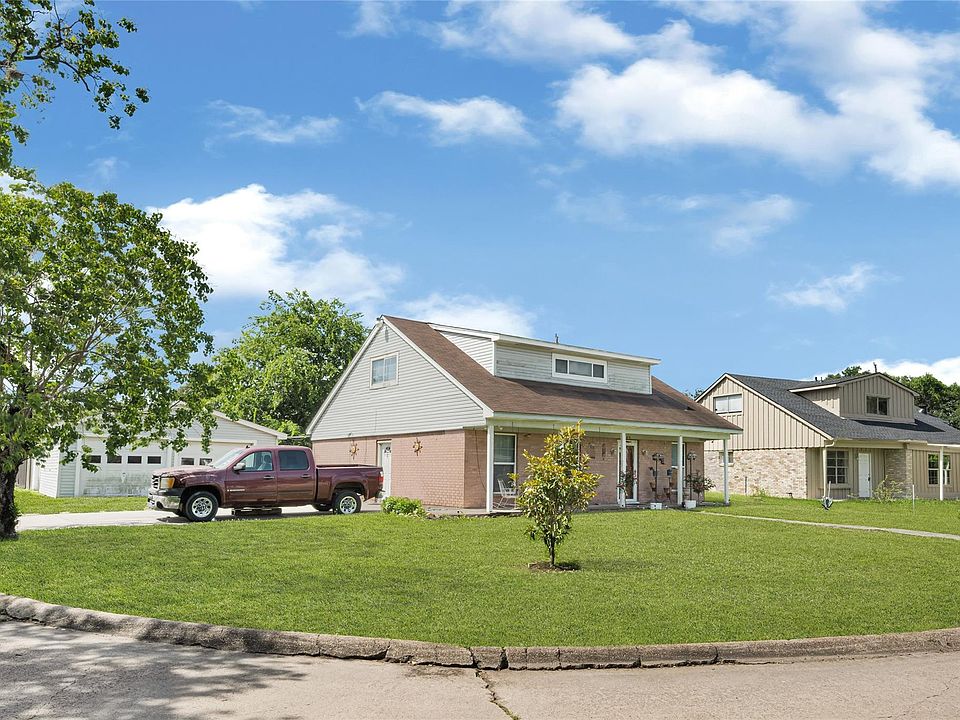 1st image of 17214 Woodburn Dr