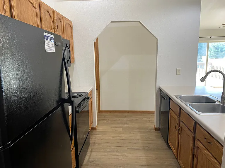 7311 Ryan Amy Dr — Photo 3