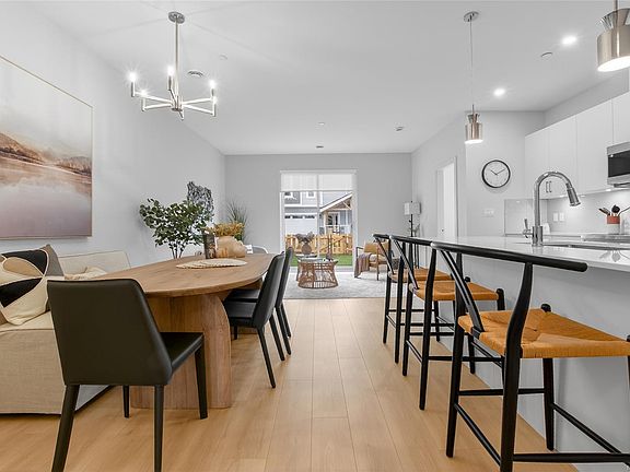 3rd image of 3257 Woodrush Dr #133