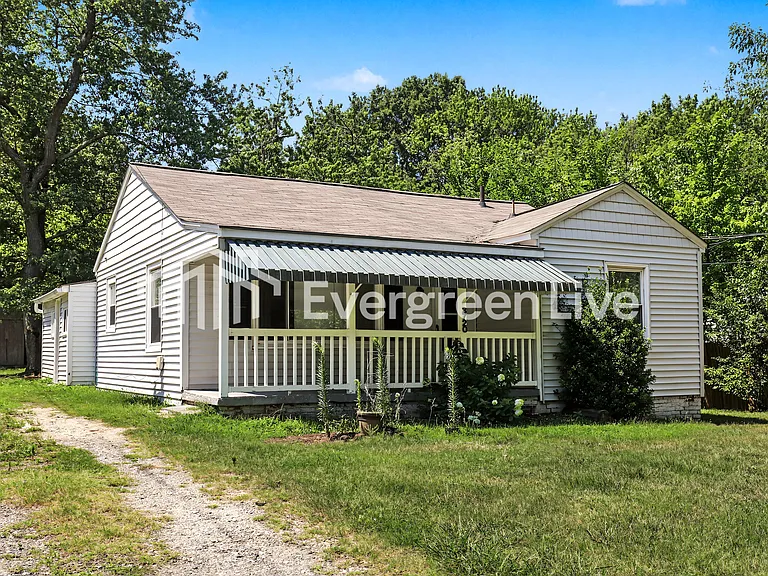 3720 Dawson Ave — Photo 2