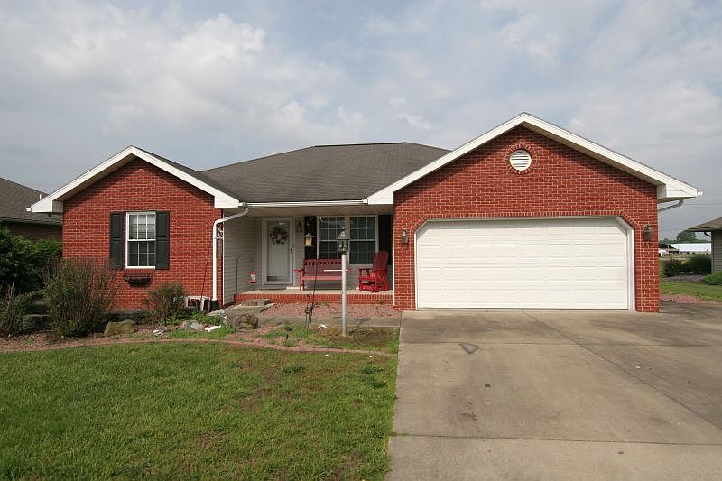 1st image of 3987 Pinehurst Dr