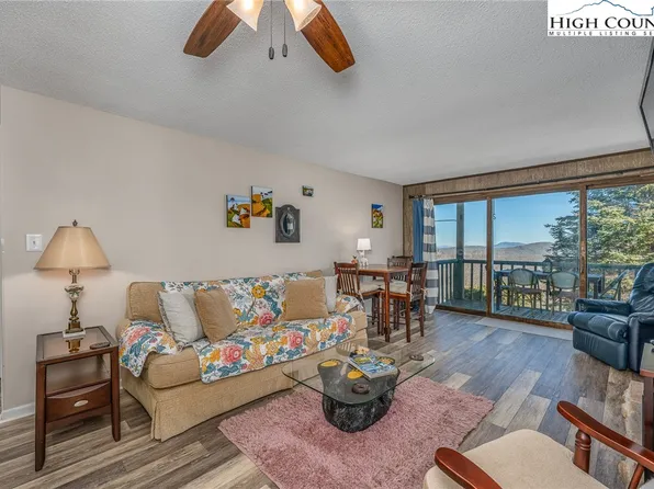 367 Skyleaf Drive #D-7, Sugar Mountain, NC 28604
