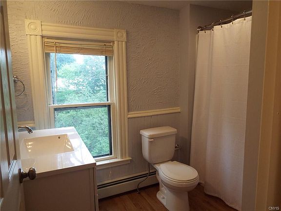 4th image of 4908 Henderson St