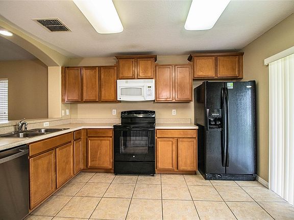 7281 Cedarcrest-5_07172025