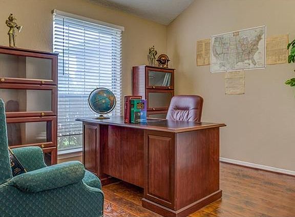 3rd image of 8101 Jolie Dr