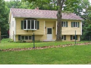 101 Jordan Ln, North Windham, CT 06256