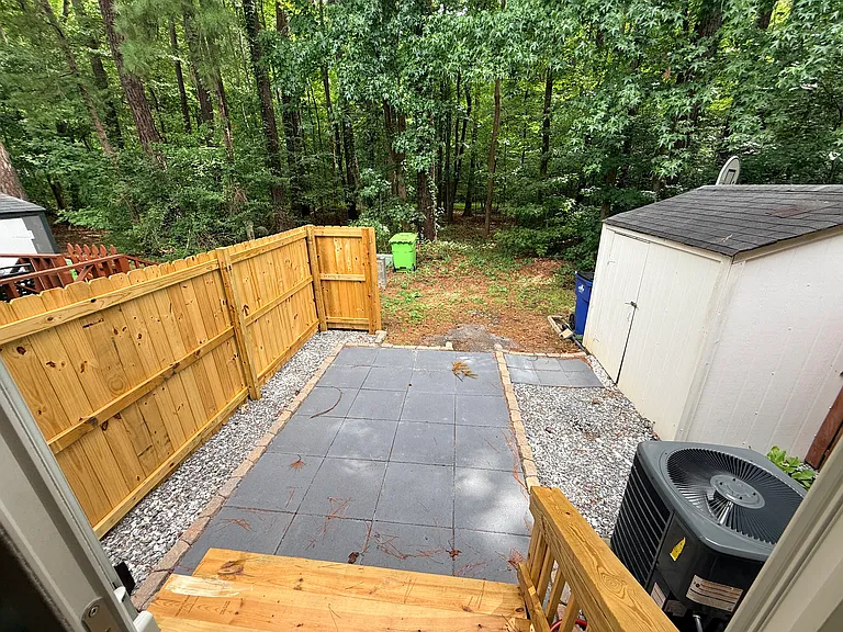 7252 Shellburne Dr — Photo 15