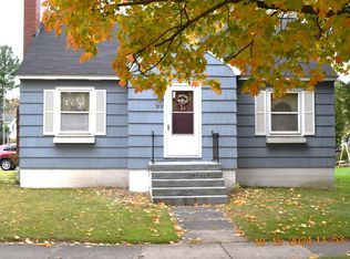 924 Swinton St, Sault Sainte Marie, MI 49783