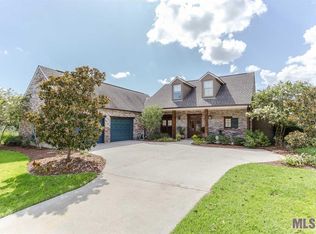 8728 Grand View Dr, Baton Rouge, LA 70809