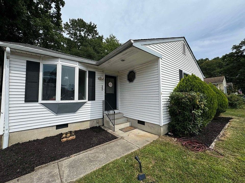 2nd image of 307 Mindy Ave