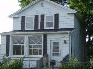 1812 Lewis Pl, Waukegan, IL 60085