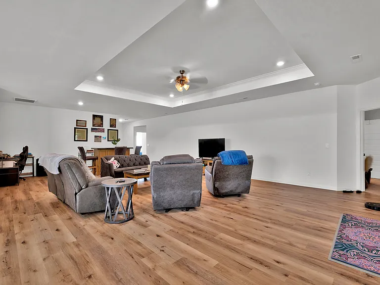 9426 Doss Ferry Ln — Photo 18