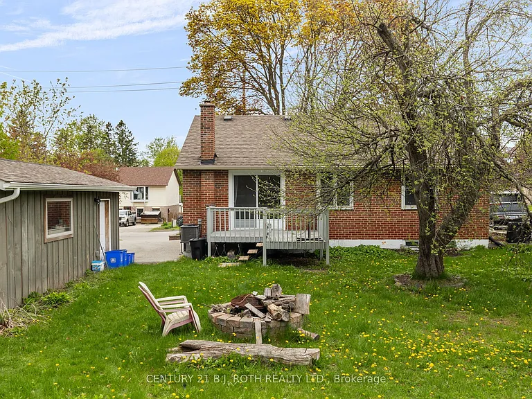 243 Wellington St E #LOWER LEVEL — Photo 16