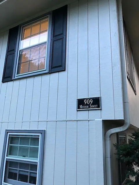 2 bed, 800 sqft, $1,150 — Photo 3