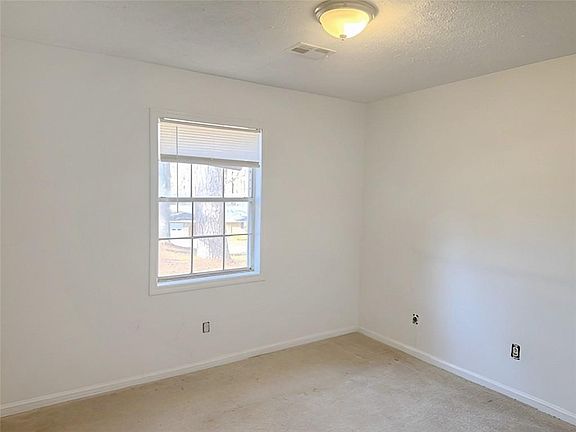 3rd image of 2872 Leisure Springs Cir