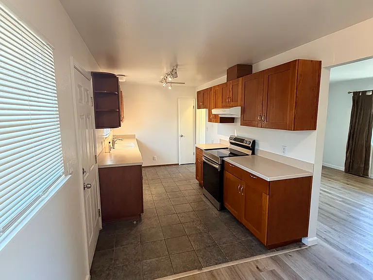 1139 Lance Dr #1 — Photo 4
