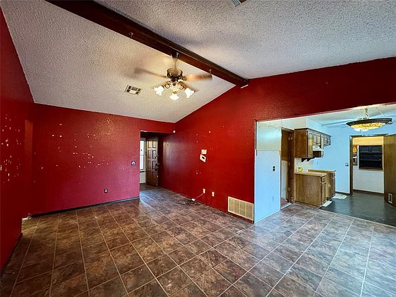 4th image of 1008 Aspen Ct