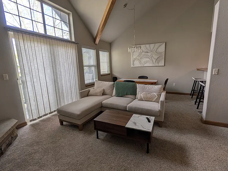 720 Lakepoint Dr — Photo 6