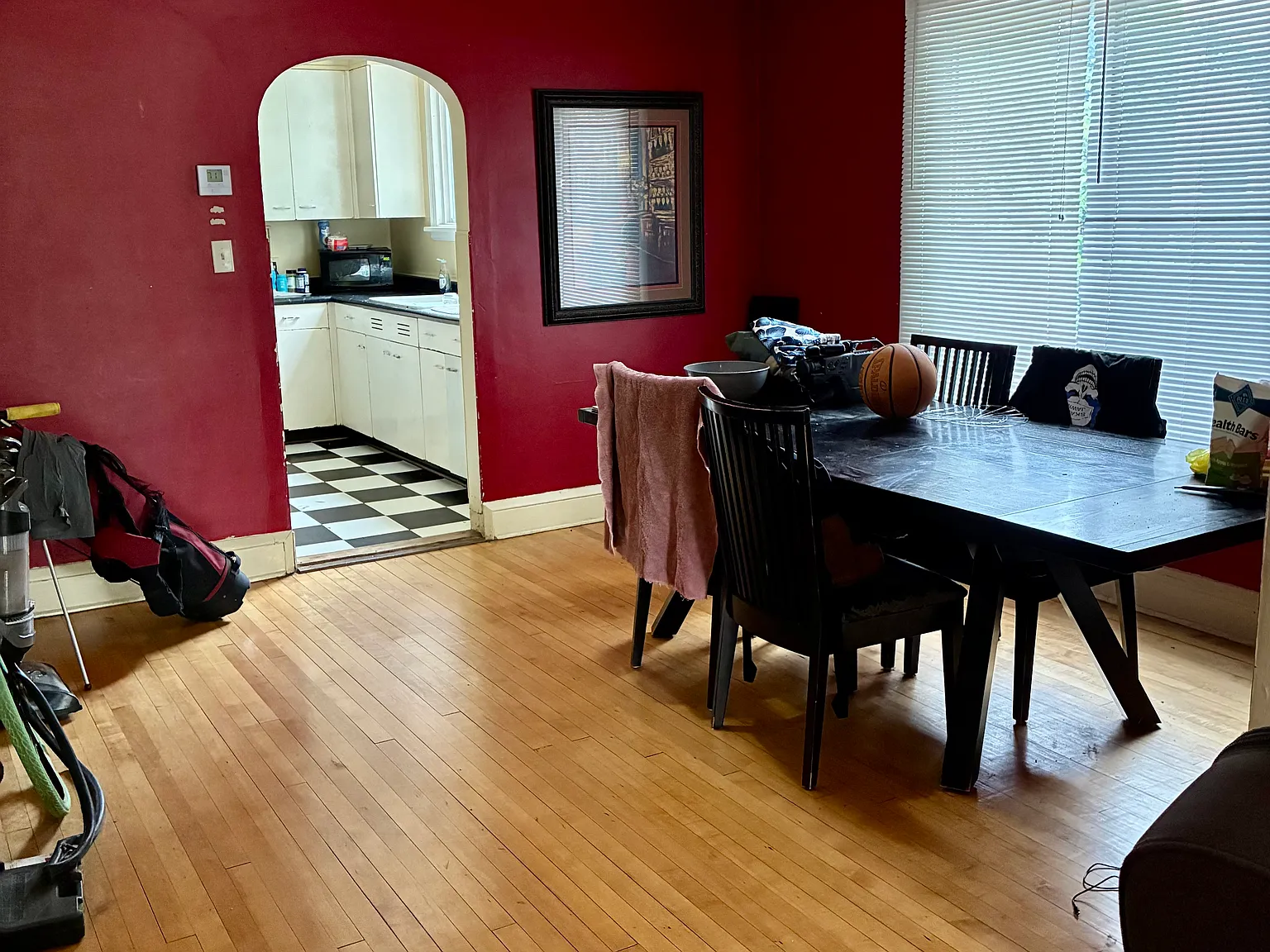3 bed, 1200 sqft, $1,295 — Photo 3