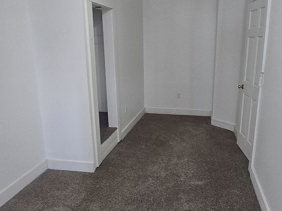 5th image of 425 Cedar Ave #421-2