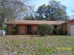 2140 Soundview Dr, Gautier, MS 39553