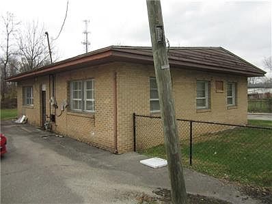 4th image of 212 S Temple Ave