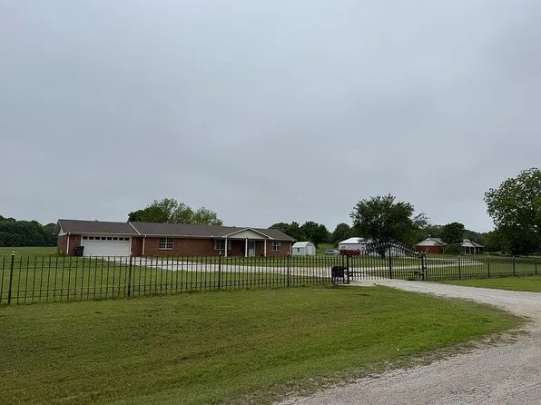 601 S West St, Konawa, OK 74849