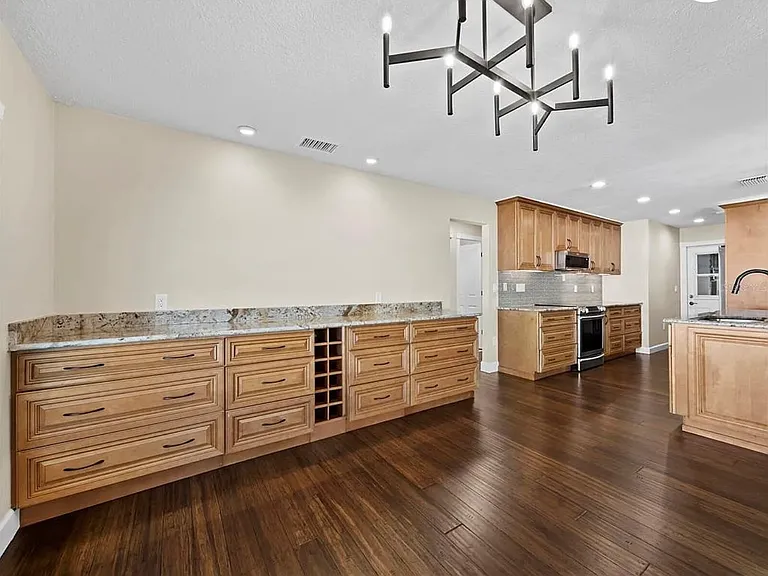 1856 Woodhaven Cir — Photo 10