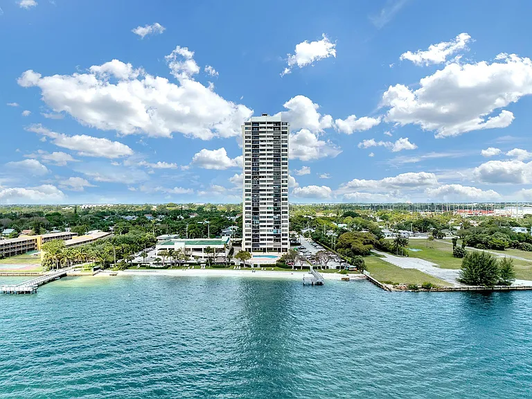 5600 N Flagler Dr #2509 — Photo 17