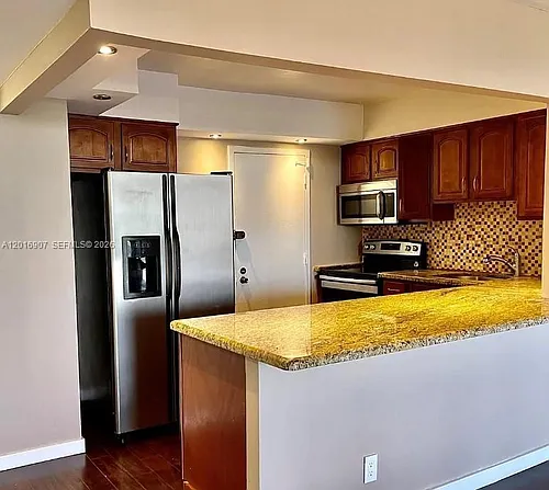 600 Three Islands Blvd #304 Photo 1