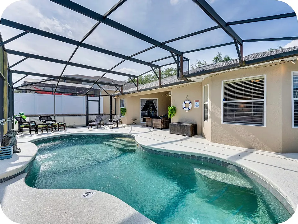 933 Henley Cir