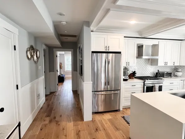81 Conwell Ave, Somerville, MA