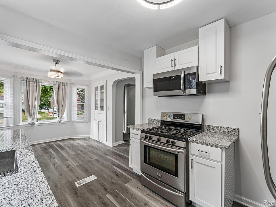 9990 Virgil Ave, photo 12