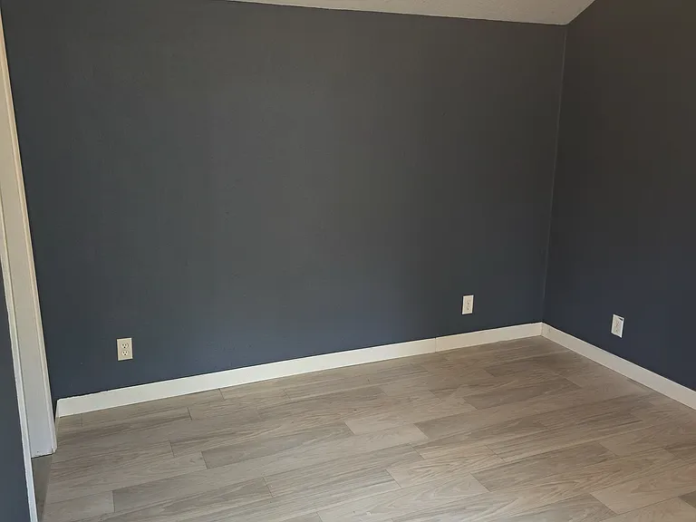 577 Main St — Photo 27