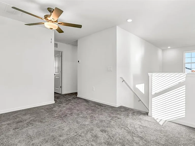 11672 Radiant Shore Loop — Photo 16