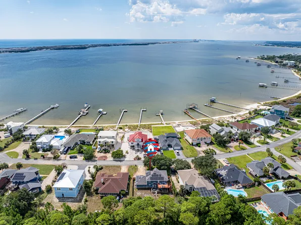 159 Shoreline Dr, Mary Esther, FL 32569