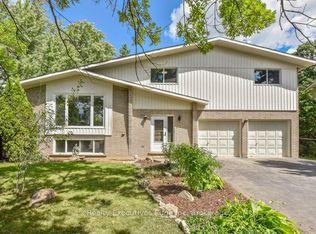 590 Canewood Cres, Waterloo, ON N2L 5P5