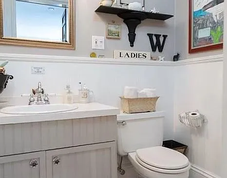 Half bathroom on the first floor