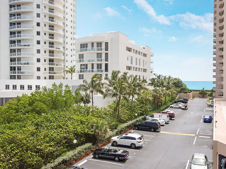 4200 N Ocean Dr #2-306 — Photo 2