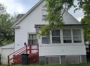 521 W Division St, Decatur, IL 62526